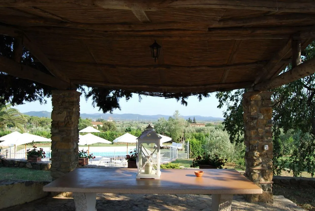Villa Sara Suvereto Farm stay